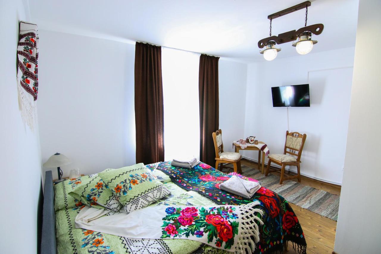 Villa Lacrima Izei Săcel Exterior foto